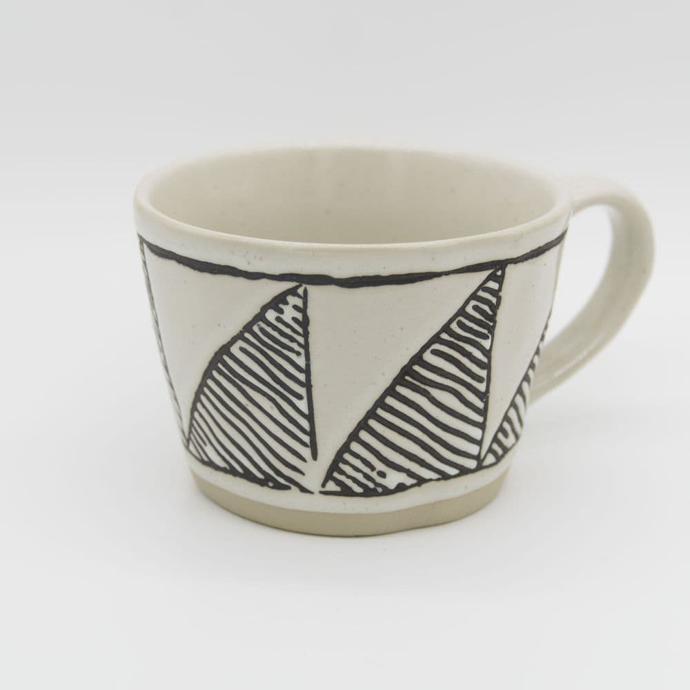 Hrnek COZY 350 ml černá/tvary